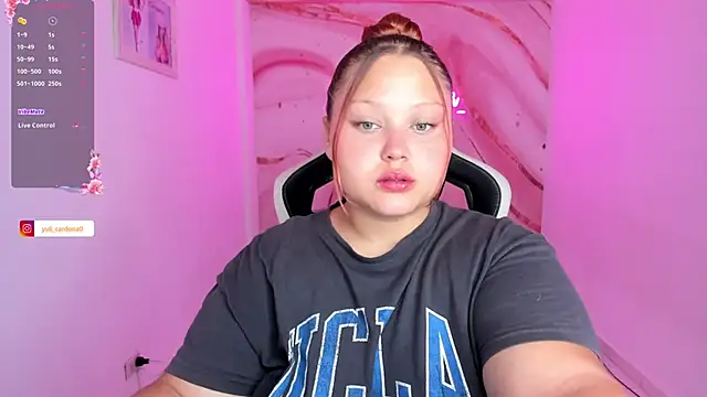 YuliCardona  online show from March 25, 2026, 5:45 pm