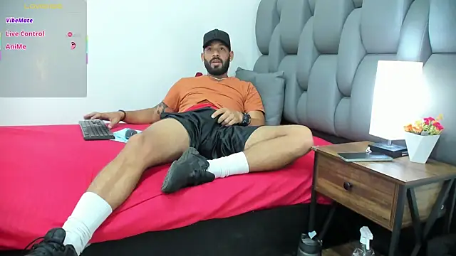 Thiagogomez online show from February 26, 2026, 7:25 pm