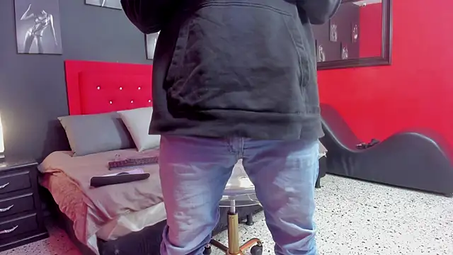 Thiagogomez online show from October 18, 2025, 12:40 pm