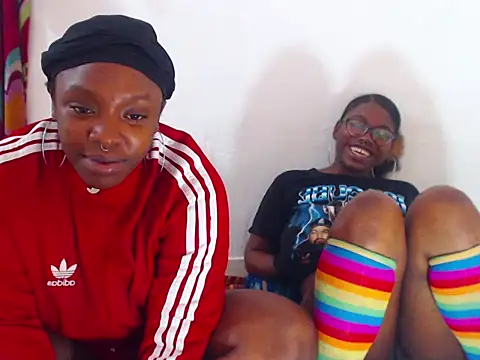 Snapshot of The_wickles_4443 chatting on September 22, 2025, 4:18 am The wickles 4443 online show from September 22, 2025, 4:18 am