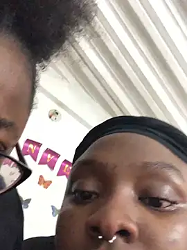 Snapshot of The_wickles_4443 chatting on October 21, 2025, 7:57 pm The wickles 4443 online show from October 21, 2025, 7:57 pm