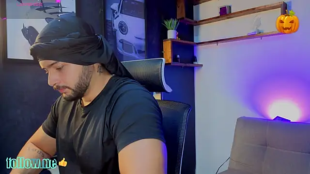 Andrew Brown online show from November 4, 2025, 4:22 pm