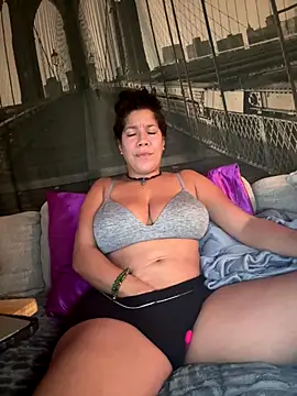 Snapshot of Bigbuttbrooklynn chatting on October 2, 2025, 11:57 am Bigbuttbrooklynn online show from October 2, 2025, 11:57 am