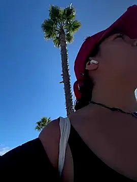 Snapshot of Bigbuttbrooklynn chatting on October 3, 2025, 4:30 pm Bigbuttbrooklynn online show from October 3, 2025, 4:30 pm