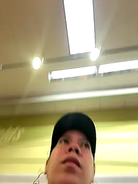 Snapshot of Bigbuttbrooklynn chatting on October 16, 2025, 3:53 pm Bigbuttbrooklynn online show from October 16, 2025, 3:53 pm