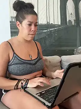 Bigbuttbrooklynn online show from February 28, 2025, 5:04 pm