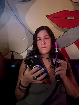 Snapshot of Bigbuttbrooklynn chatting on October 30, 2025, 4:33 am Bigbuttbrooklynn online show from October 30, 2025, 4:33 am