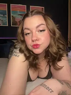 Snapshot of VictoriaLaFleur chatting on February 16, 2025, 9:38 pm VictoriaLaFleur online show from February 16, 2025, 9:38 pm