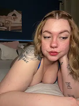 Snapshot of VictoriaLaFleur chatting on January 2, 2025, 9:39 pm VictoriaLaFleur online show from January 2, 2025, 9:39 pm
