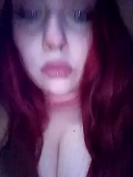 Snapshot of persefone97 chatting on October 30, 2025, 7:33 pm persefone97 online show from October 30, 2025, 7:33 pm