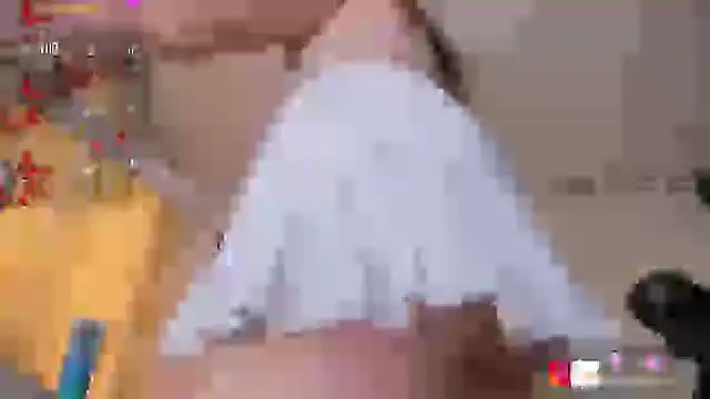 Snapshot of Karla_Rodriguezx chatting on October 7, 2025, 12:50 pm Karla Rodriguezx online show from October 7, 2025, 12:50 pm