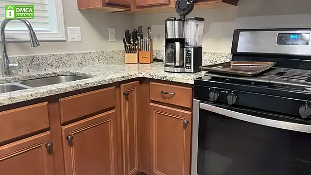 Cosmic Rose online show from September 27, 2025, 2:01 pm