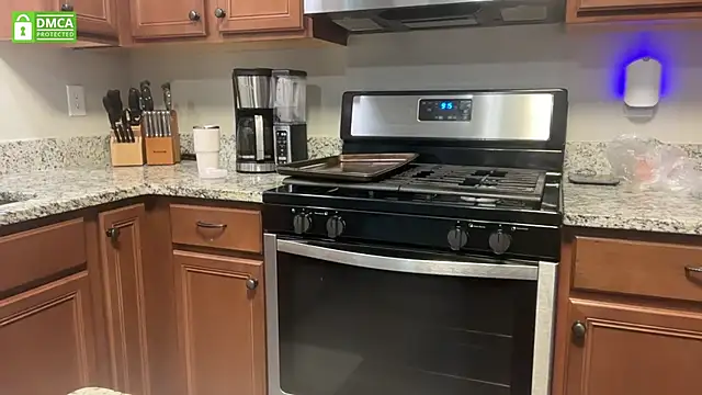 Cosmic Rose online show from September 29, 2025, 1:17 pm