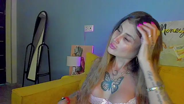 Snapshot of Patricia_Cox chatting on October 26, 2025, 8:20 pm Patricia Cox online show from October 26, 2025, 8:20 pm