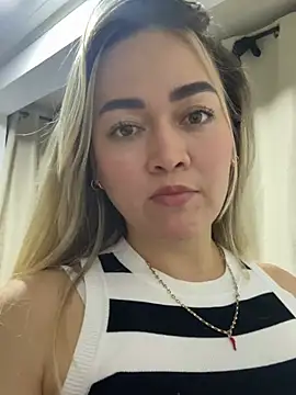 Snapshot of Danielavegax chatting on May 27, 2026, 6:10 am Danielavegax online show from May 27, 2026, 6:10 am