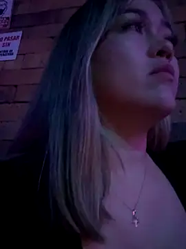 Snapshot of Danielavegax chatting on October 19, 2025, 3:42 am Danielavegax online show from October 19, 2025, 3:42 am