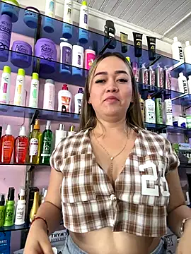 Danielavegax online show from December 15, 2025, 6:25 pm