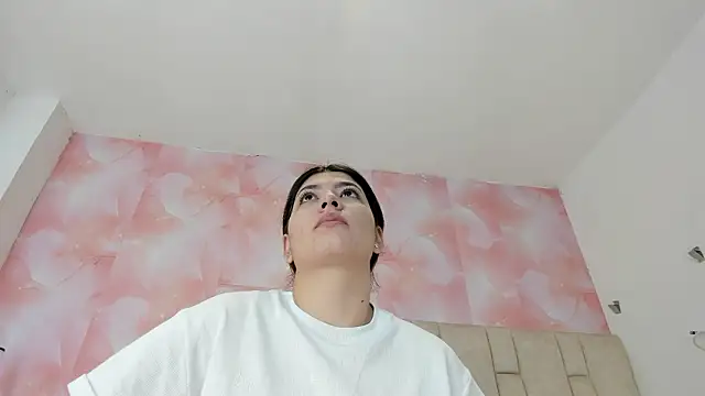 aida rose  online show from March 22, 2026, 2:48 am