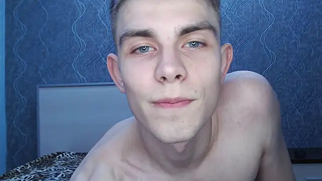 Student Oliver online show from March 4, 2025, 2:17 am