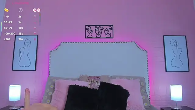 Snapshot of charlotte_kisss chatting on September 16, 2025, 8:10 pm charlotte kisss online show from September 16, 2025, 8:10 pm