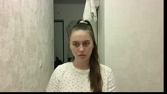 HarleyDeess online show from November 1, 2025, 2:18 am