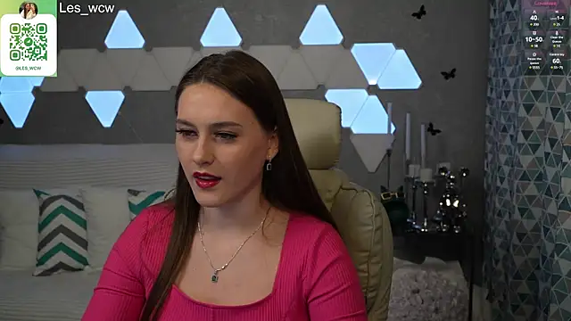 Snapshot of HarleyDeess chatting on February 20, 2025, 9:20 pm HarleyDeess online show from February 20, 2025, 9:20 pm