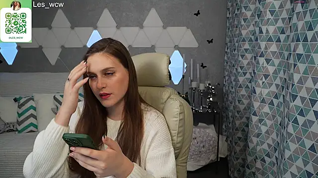 Snapshot of HarleyDeess chatting on February 6, 2025, 10:10 pm HarleyDeess online show from February 6, 2025, 10:10 pm