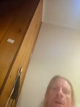 Snapshot of Travislovescum chatting on September 9, 2025, 10:52 pm Travislovescum online show from September 9, 2025, 10:52 pm