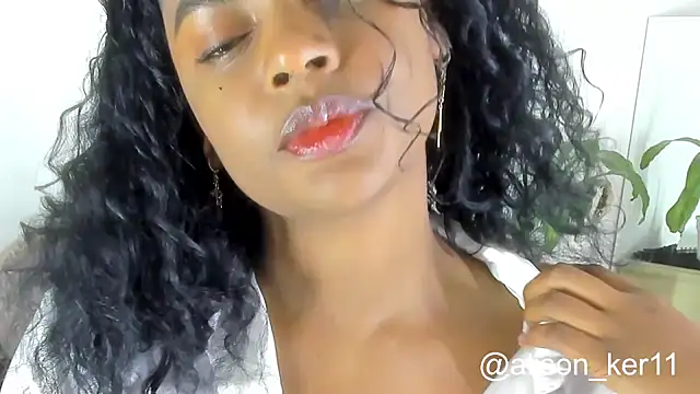 alison-ker3 online show from October 4, 2025, 10:17 am