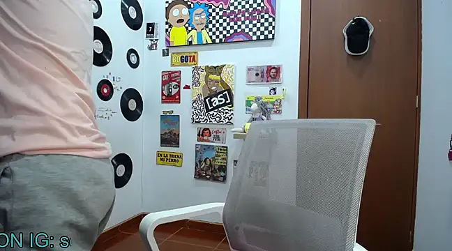 Snapshot of 9_Fernanda_9 chatting on February 14, 2025, 5:41 am 9 Fernanda 9 online show from February 14, 2025, 5:41 am