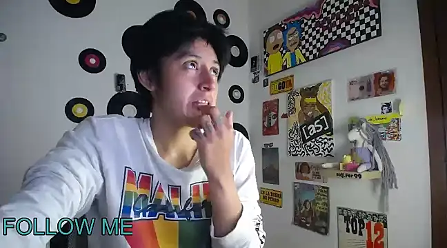 Snapshot of 9_Fernanda_9 chatting on February 22, 2025, 11:57 pm 9 Fernanda 9 online show from February 22, 2025, 11:57 pm