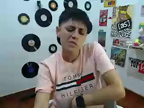 Snapshot of 9_Fernanda_9 chatting on March 5, 2025, 4:45 am 9 Fernanda 9 online show from March 5, 2025, 4:45 am