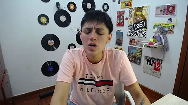 Snapshot of 9_Fernanda_9 chatting on March 4, 2025, 10:38 pm 9 Fernanda 9 online show from March 4, 2025, 10:38 pm