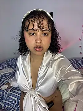 lou cute online show from March 18, 2025, 10:07 am