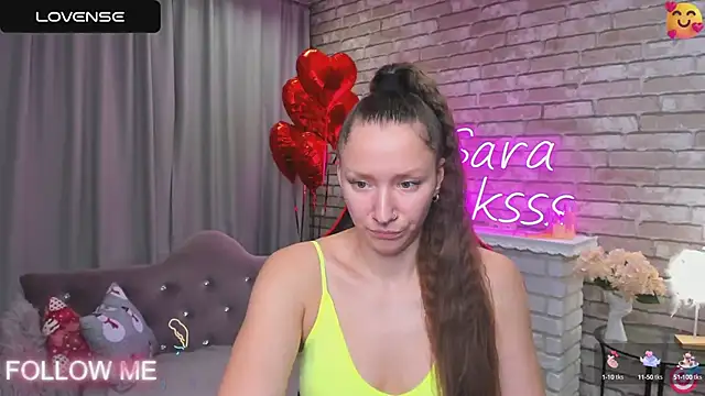 Snapshot of SarahCoksss chatting on February 21, 2025, 3:23 am SarahCoksss online show from February 21, 2025, 3:23 am