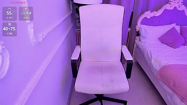 Snapshot of Lily_Marlin chatting on March 1, 2025, 2:48 am Lily Marlin online show from March 1, 2025, 2:48 am