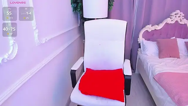 Snapshot of Lily_Marlin chatting on March 6, 2025, 4:08 am Lily Marlin online show from March 6, 2025, 4:08 am