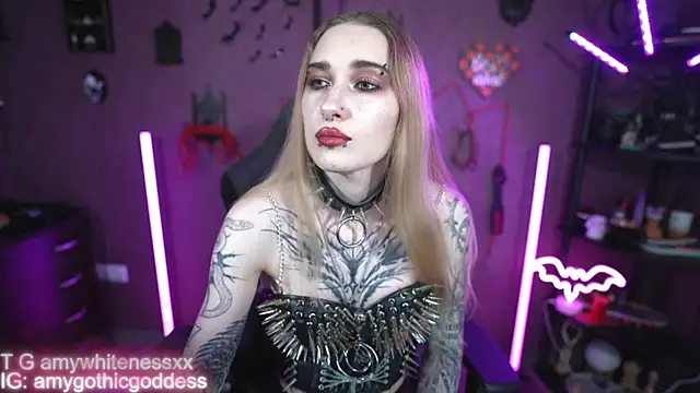 amywhitenessxx online show from June 1, 2026, 1:55 pm