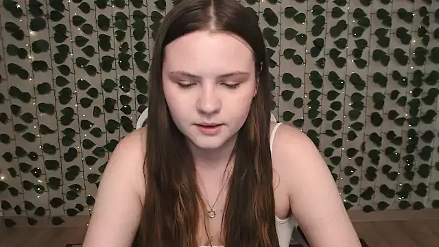 IxxiLiana online show from March 14, 2025, 5:05 am