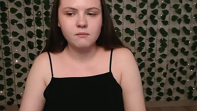IxxiLiana online show from February 2, 2025, 7:09 am