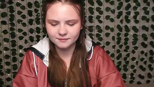 IxxiLiana online show from February 10, 2025, 7:15 am