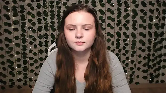 IxxiLiana online show from February 14, 2025, 4:04 am