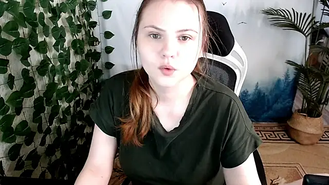 IxxiLiana online show from March 20, 2025, 4:07 am