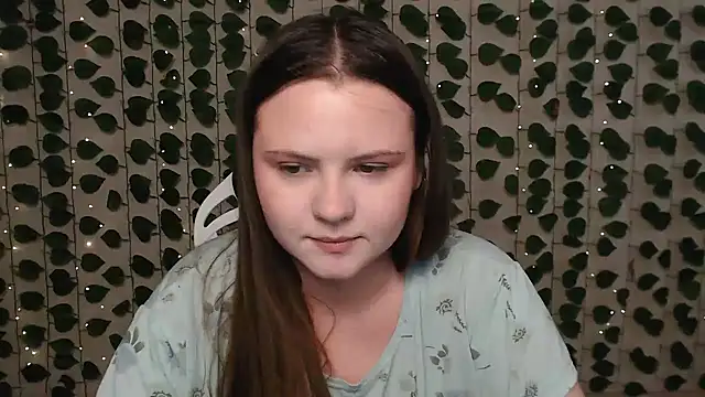 IxxiLiana online show from February 7, 2025, 7:40 am