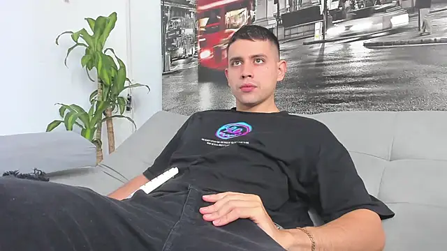 Snapshot of ANDER_PEREZ chatting on March 22, 2025, 3:42 pm ANDER PEREZ online show from March 22, 2025, 3:42 pm