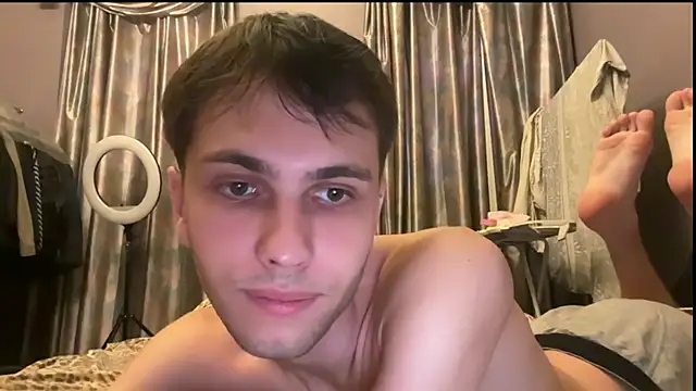 Snapshot of fcherthth chatting on June 9, 2026, 8:43 pm fcherthth online show from June 9, 2026, 8:43 pm