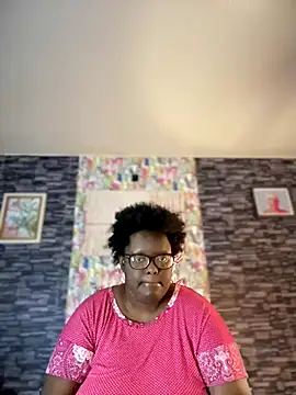 Yagurl  west online show from December 1, 2025, 2:56 am