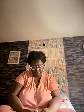 Yagurl  west online show from December 2, 2025, 5:09 am