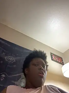 Snapshot of Yagurl__west chatting on March 21, 2025, 12:18 am Yagurl west online show from March 21, 2025, 12:18 am