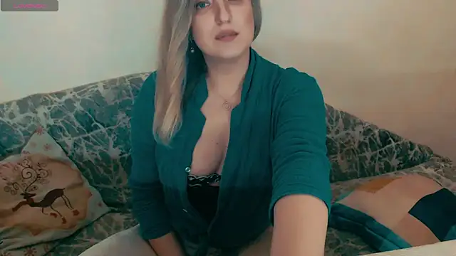 ElysonLang online show from July 15, 2026, 1:34 am